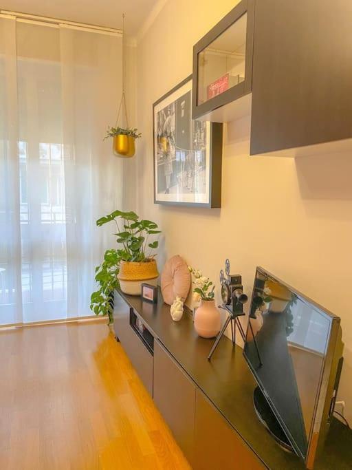 A Casa Di Gin Milano Villa Esterno foto
